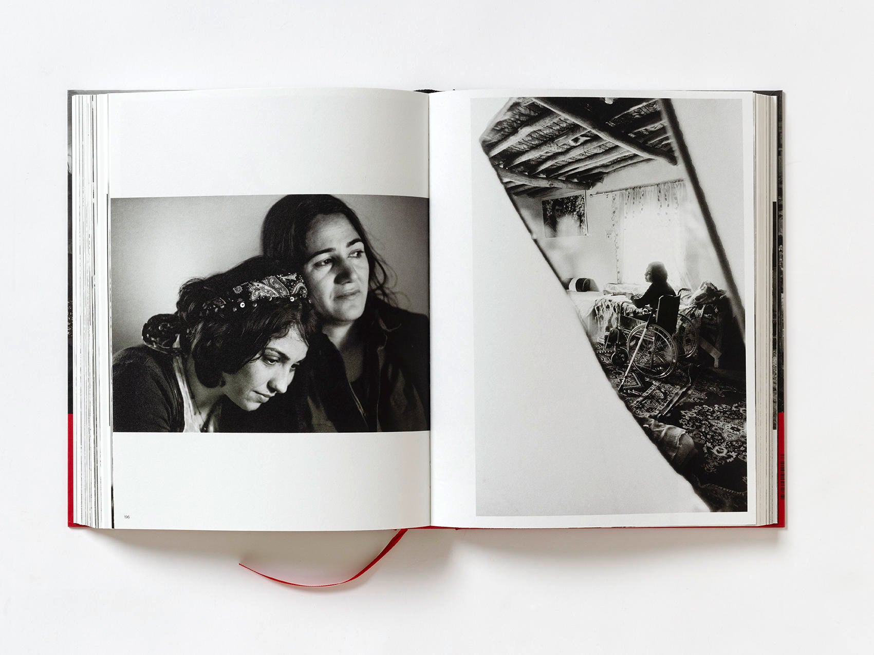 S’élever au milieu des ruines, danser entre les balles – Maryam Ashrafi