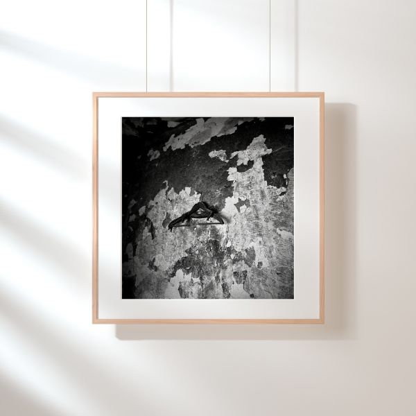 Tirage gélatino-argentique noir et blanc 37 × 37 cm, signé et numéroté + un livre