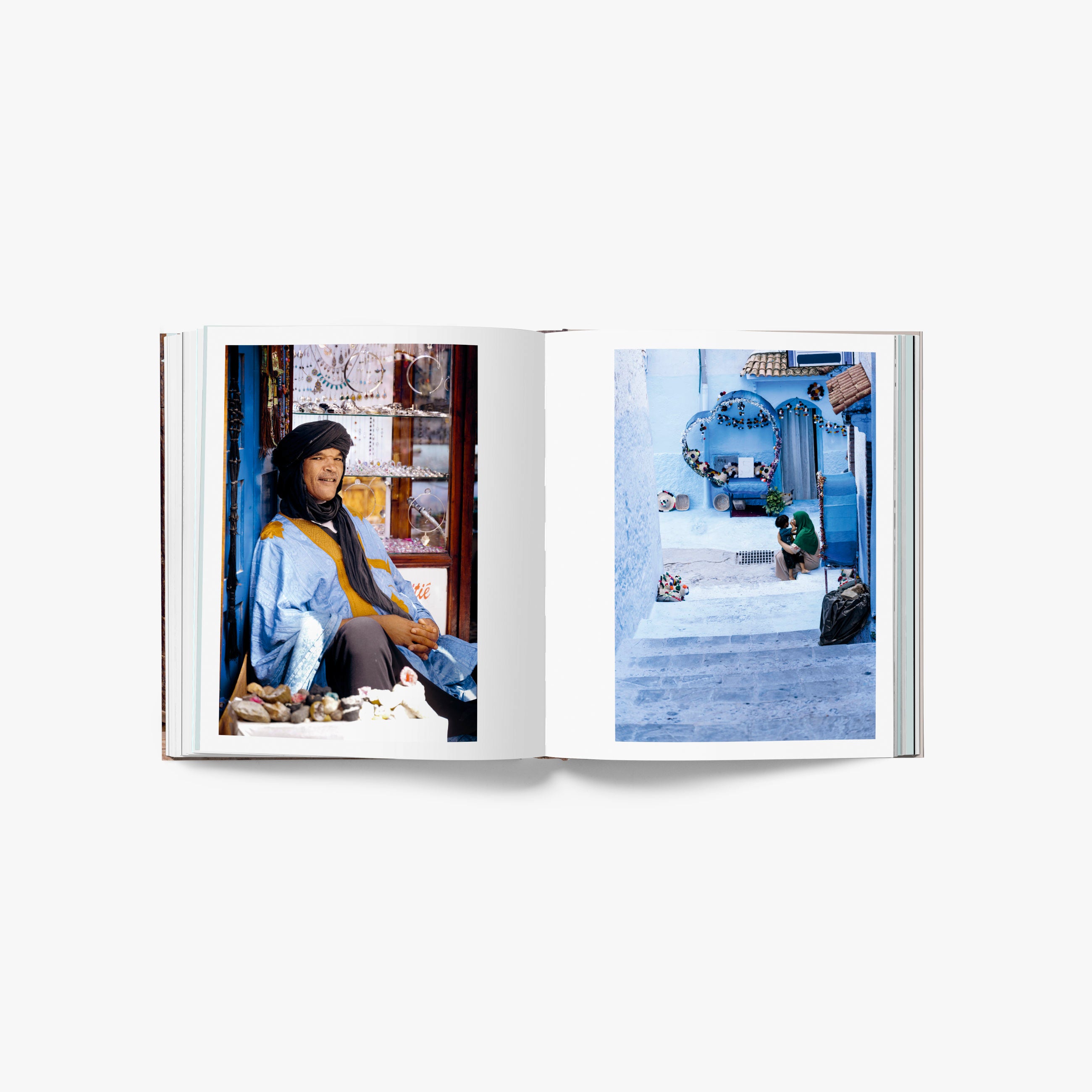 One World - Armelle Martignoni